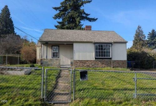 3707 Ne 113th Ave, Portland, OR, 97220-2421 | Card Image