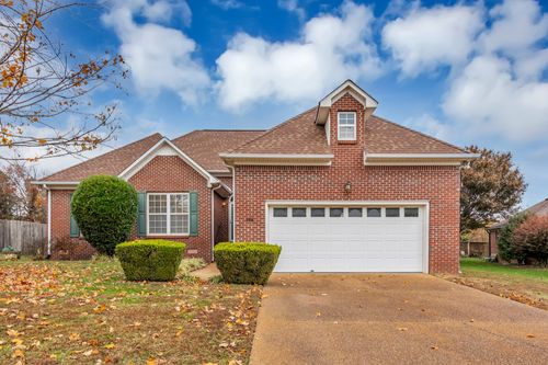 105 Green Tree Ct, Columbia, TN, 38401-5295 | Card Image