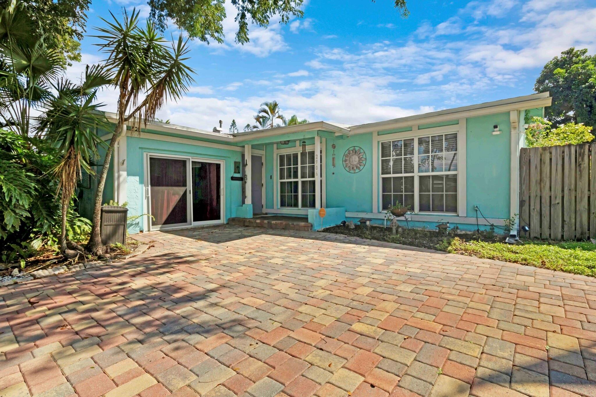 122nd Ave, Sunrise, FL 33323