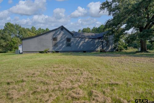 2071 W Point Tap Rd, Palestine, TX, 75803-2153 | Card Image