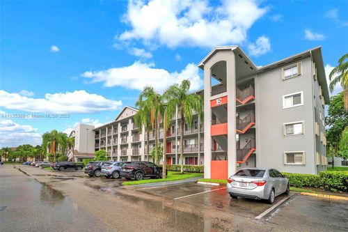 apt-103e-801 Sw 138th Ave, Pembroke Pines, FL, 33027-3524 | Card Image
