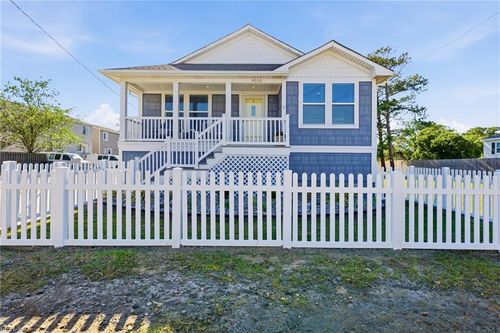9523 17th Bay St, Norfolk, VA, 23518-6223 | Card Image