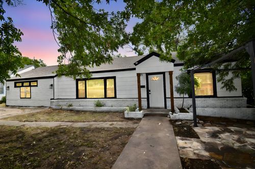 1511 S High St, Brady, TX, 76825-6603 | Card Image