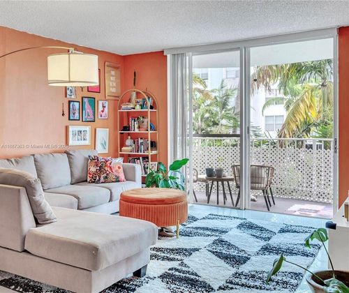 312-488 Nw 165th Street Rd, Miami, FL, 33169-6463 | Card Image