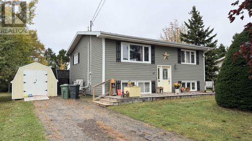 33 Phillips Ave, Summerside, PE, C1N4L2 | Card Image