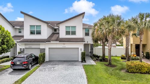 4340 Lago Dr, Deerfield Beach, FL, 33064-2128 | Card Image