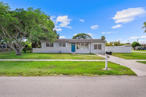 153 Abaco Dr, Palm Springs, FL, 33461-2001 | Card Image