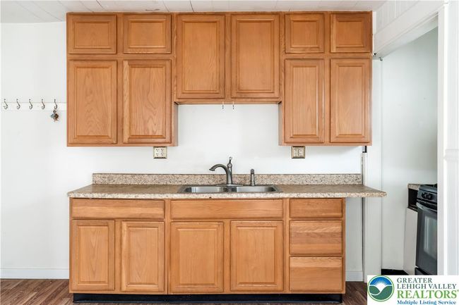 1926 W Broad St, Townhouse with 4 bedrooms, 1 bathrooms and null parking in BETHLEHEM PA | Image 16