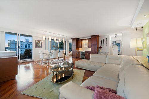 503-2203 Bellevue Avenue, West Vancouver, BC, V7V4V7 | Card Image