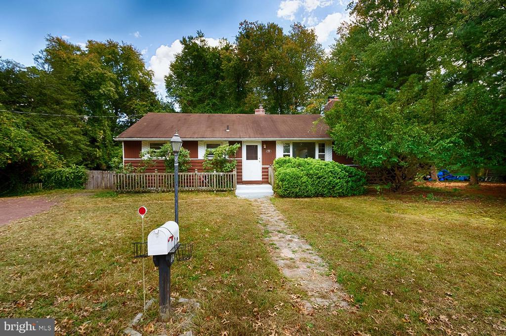Seneca Trl, Medford, NJ 08055