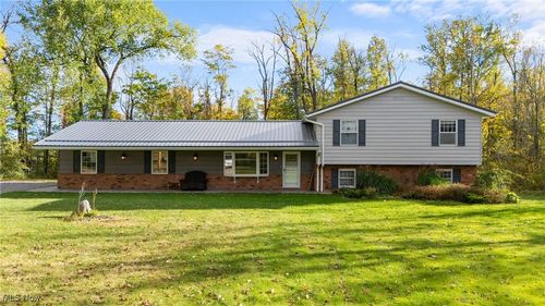 12079 Pekin Rd, Newbury, OH, 44065-9622 | Card Image