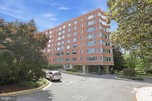 812-4200 Cathedral Ave Nw, WASHINGTON, DC, 20016-4934 | Card Image
