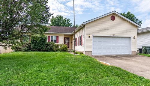 2121 Barding Ave, Decatur, IL, 62526-3478 | Card Image