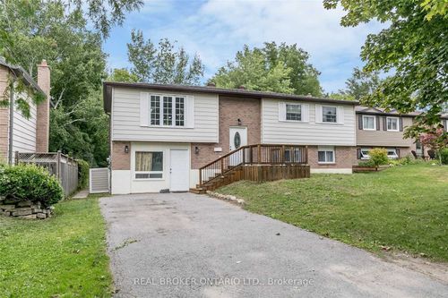upper-18 Chippawa Crt, Barrie, ON, L4M5N8 | Card Image