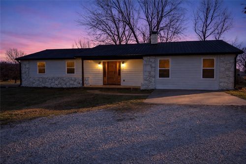 17471 Highway 412, Huntsville, AR, 72740-9413 | Card Image