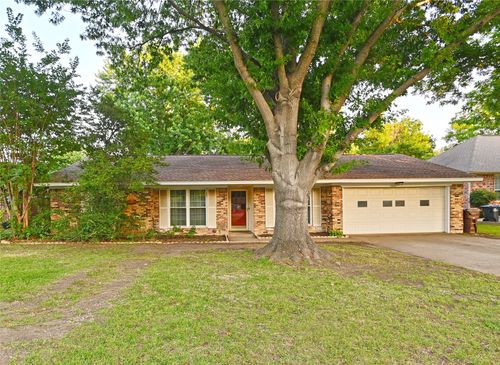 1416 E Windsor Dr, Denton, TX, 76209-1292 | Card Image