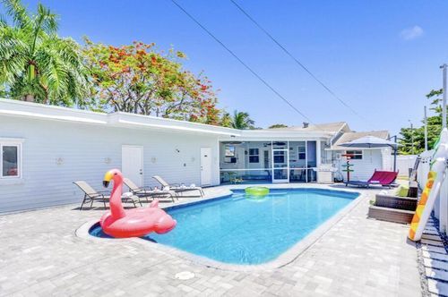 42 Sw 12th St, Dania Beach, FL, 33004-4227 | Card Image