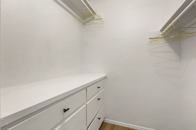 Walk in closet! | Image 20