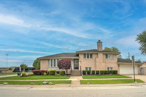 9300 Austin Ave, Oak Lawn, IL, 60453-2226 | Card Image