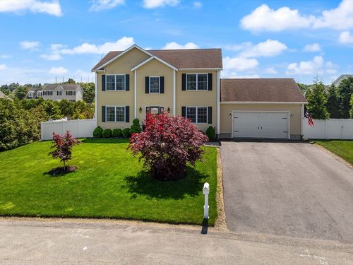 55 Sloop Dr, Portsmouth, RI, 02871-2925 | Card Image