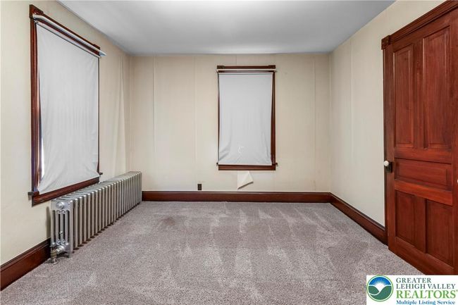 170 S Whitfield St, Home with 3 bedrooms, 2 bathrooms and 4 parking in Nazareth PA | Image 4