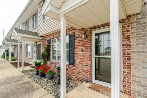2-29 Fetzer Ct, Bloomington, IL, 61704-9368 | Card Image