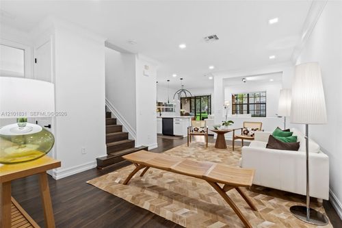 124 Riverwalk Cir W, Plantation, FL, 33325-1312 | Card Image