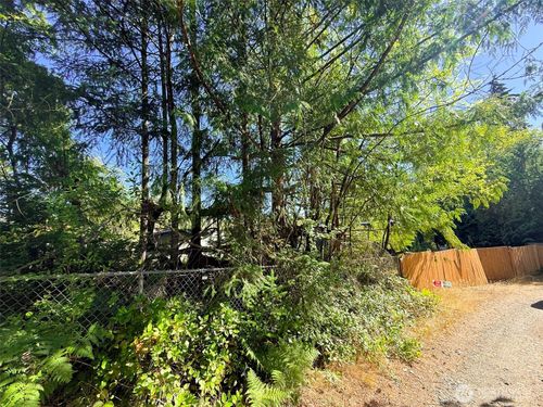 12512 Westbrook Dr Sw, Port Orchard, WA, 98367-9479 | Card Image