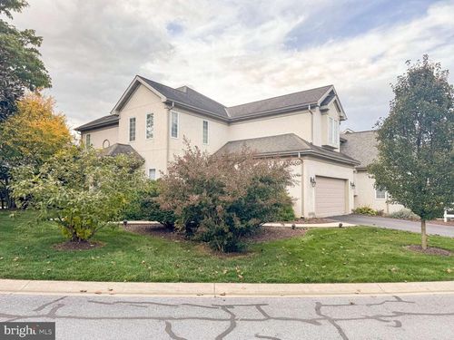 701 Woodfield Dr, LITITZ, PA, 17543-6621 | Card Image