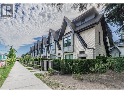 7903 Oak St, Vancouver, BC, V6P0H9 | Card Image
