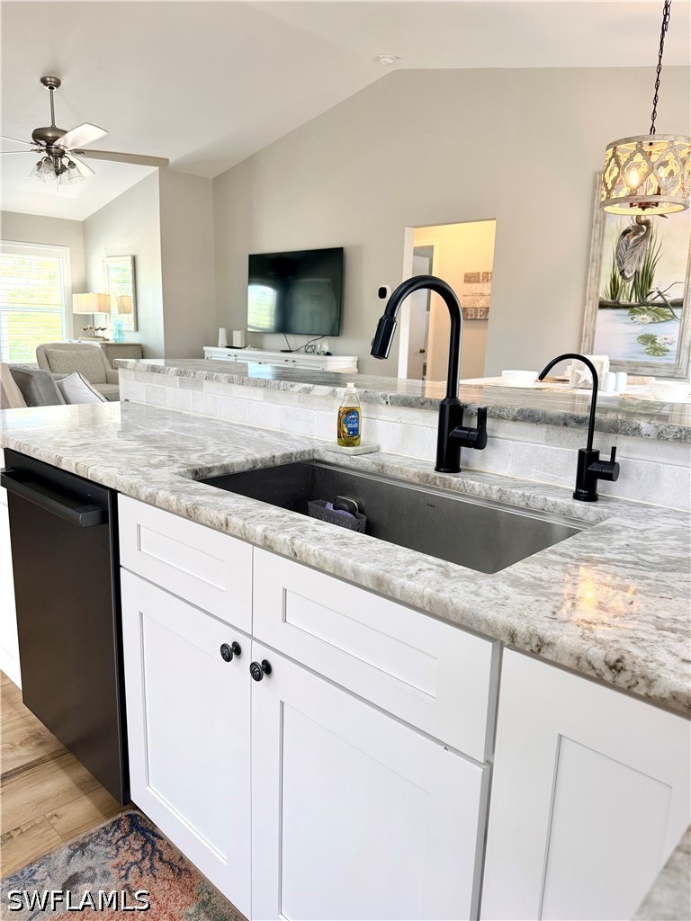 Residential Lease in Bonita Springs 4