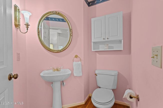 Main Level Powder Room | Image 15