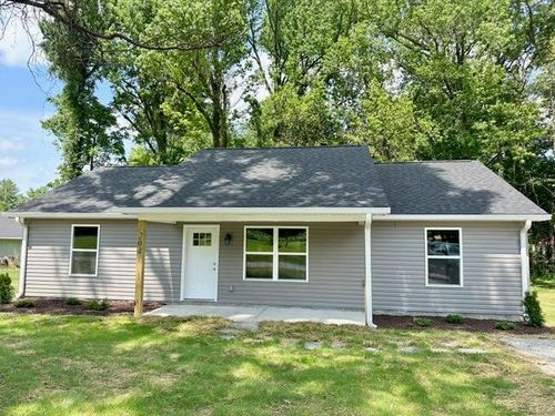 204 E Peter Ave, Monterey, TN, 38574-1057 | Card Image