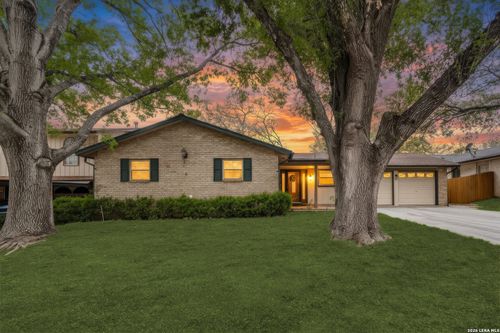 6534 Hoofs Ln, San Antonio, TX, 78240-3118 | Card Image