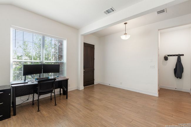 2018 Cullum Park, House other with 3 bedrooms, 2 bathrooms and null parking in San Antonio TX | Image 4
