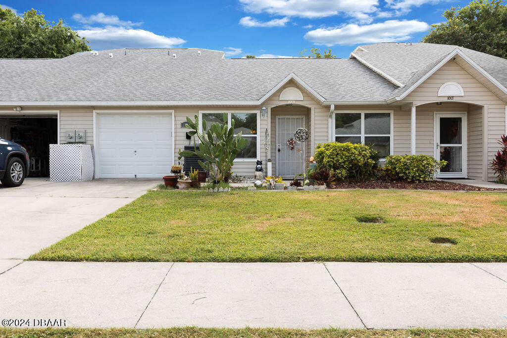 Grand Hickory Cir, Daytona Beach, FL 32117