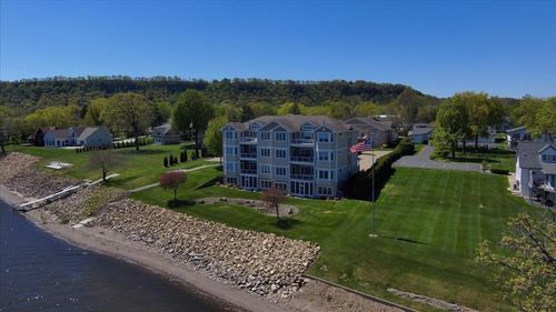 1-200 E Michigan St, Lake City, MN, 55041-2081 | Card Image