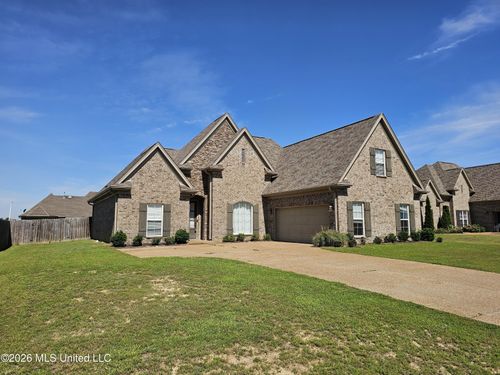 s-4139 Vineyard Dr E, Southaven, MS, 38672-6099 | Card Image