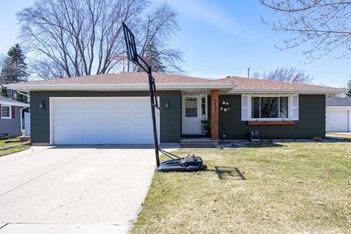 1131 Honeysuckle Lane, NEENAH, WI, 54956 | Card Image