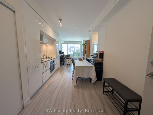 218-6 David Eyer Rd, Richmond Hill, ON, L4S0N5 | Card Image