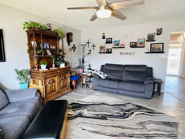 5615 46 Street, House other with 4 bedrooms, 3 bathrooms and 5 parking in Taber AB | Image 8