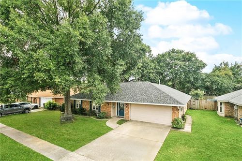 1321 Patriot Dr, Slidell, LA, 70458-2131 | Card Image