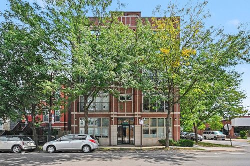 1s-3101 N California Ave, Chicago, IL, 60618-7007 | Card Image