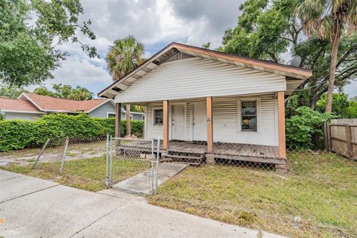 8504 N 12th St, TAMPA, FL, 33604-1832 | Card Image
