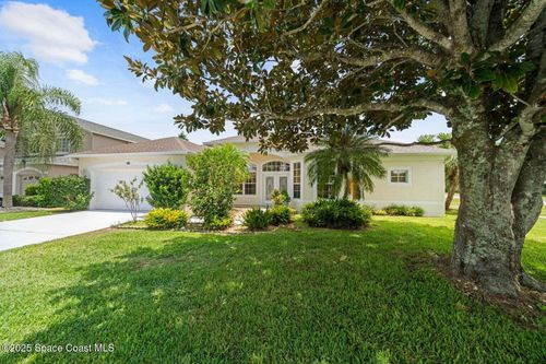 816 Autumn Glen Dr, Melbourne, FL, 32940-6423 | Card Image