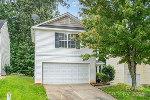 5126 Grays Ridge Dr, Charlotte, NC, 28269-0961 | Card Image