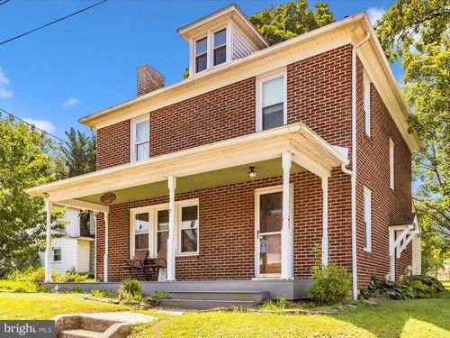 21127 Twin Springs Dr, SMITHSBURG, MD, 21783-1586 | Card Image