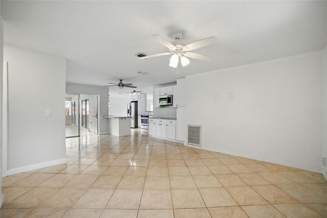 7965 Nw 9 Th St, House other with 3 bedrooms, 2 bathrooms and null parking in Margate FL | Image 10