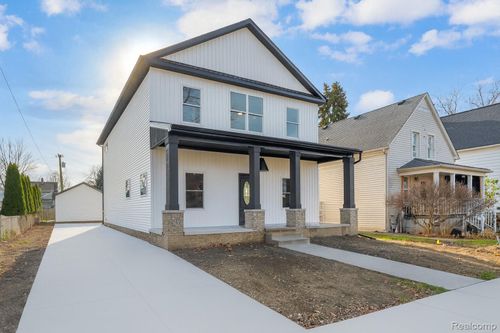 1017 Elm St, Wyandotte, MI, 48192-5638 | Card Image