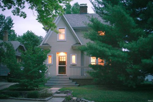 1916 Crescent Ave, Fort Wayne, IN, 46805-4412 | Card Image